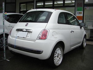 管0247 FIAT フィアット 500 リアバンパー 取り付けOK フィアット500 リアバンパープロテクター(シルバー) のパーツレビュー